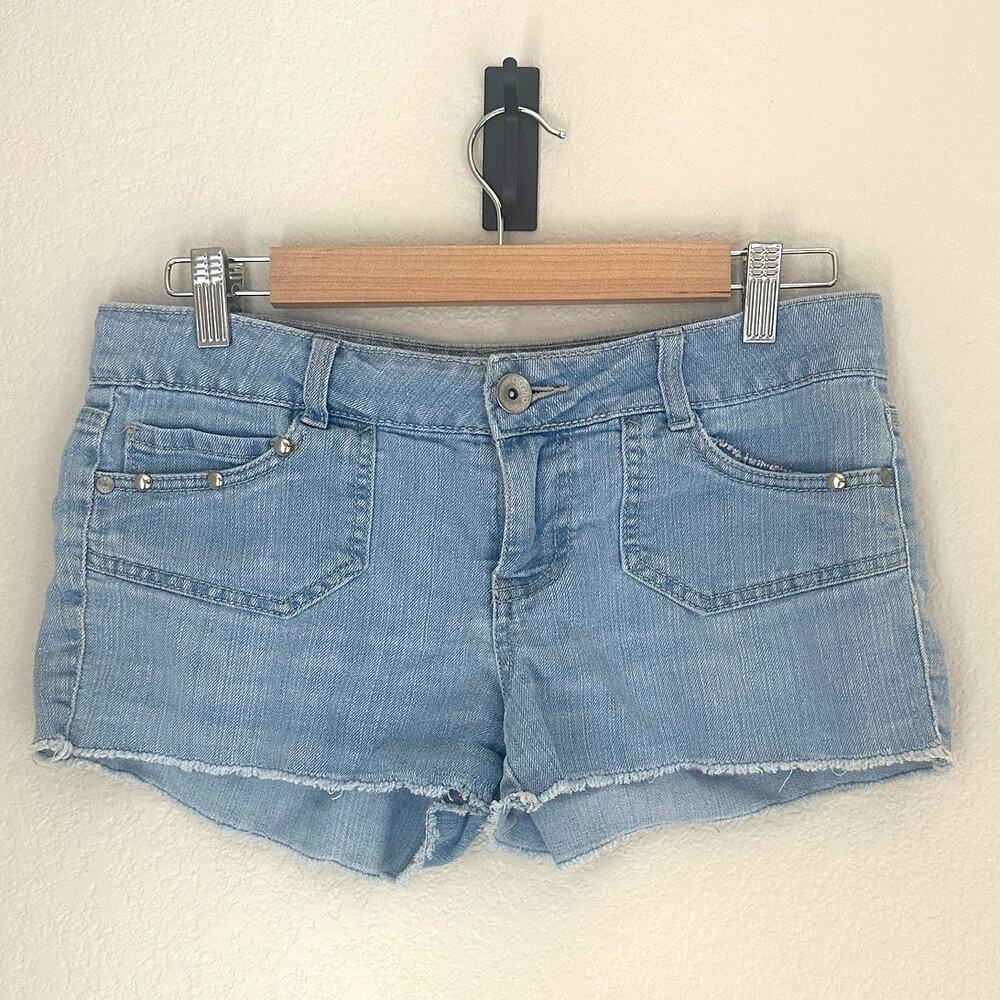 Y2K micro mini shorty shorts, classic L.e.i Ashley Low Rise, embroidered, size 7